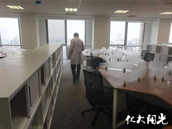 國際醫(yī)藥衛(wèi)生公司辦公室除甲醛