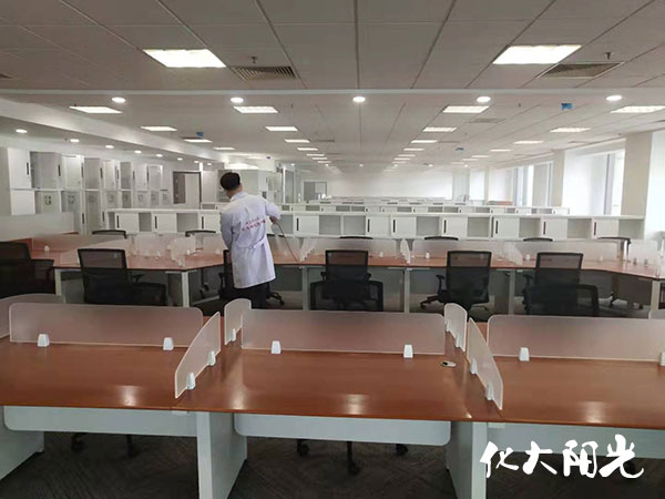 國際醫(yī)藥衛(wèi)生公司辦公室除甲醛