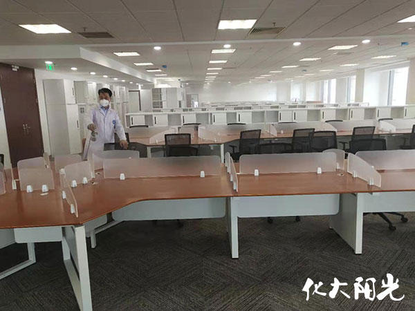國際醫(yī)藥衛(wèi)生公司辦公室除甲醛