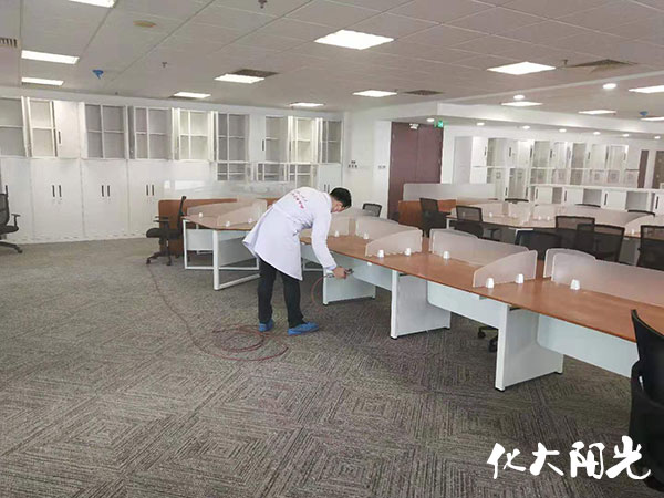 國際醫(yī)藥衛(wèi)生公司辦公室除甲醛