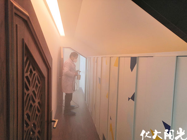新裝修別墅室內除甲醛