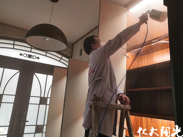 新裝修別墅室內除甲醛