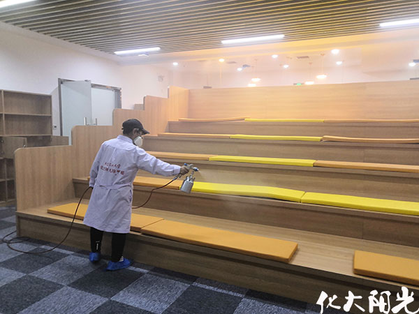 國粹苑大型辦公區(qū)除甲醛