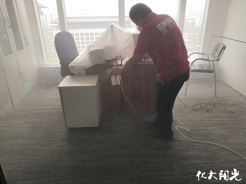 東方經(jīng)貿(mào)辦公室除甲醛